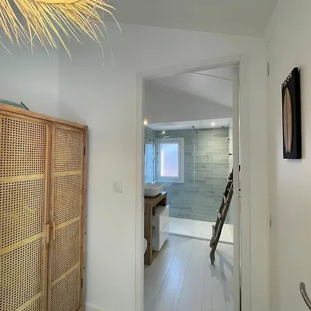 Villa Rénovée Avec Accès Plage, Clim, Wifi, Parking - Fr-1-413-248 *